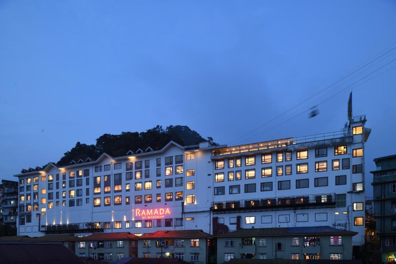 Ramada By Wyndham Gangtok Hotel & Casino Golden Экстерьер фото